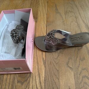 Nina grey dressy wedge sandals sz 9-1/2, NIB